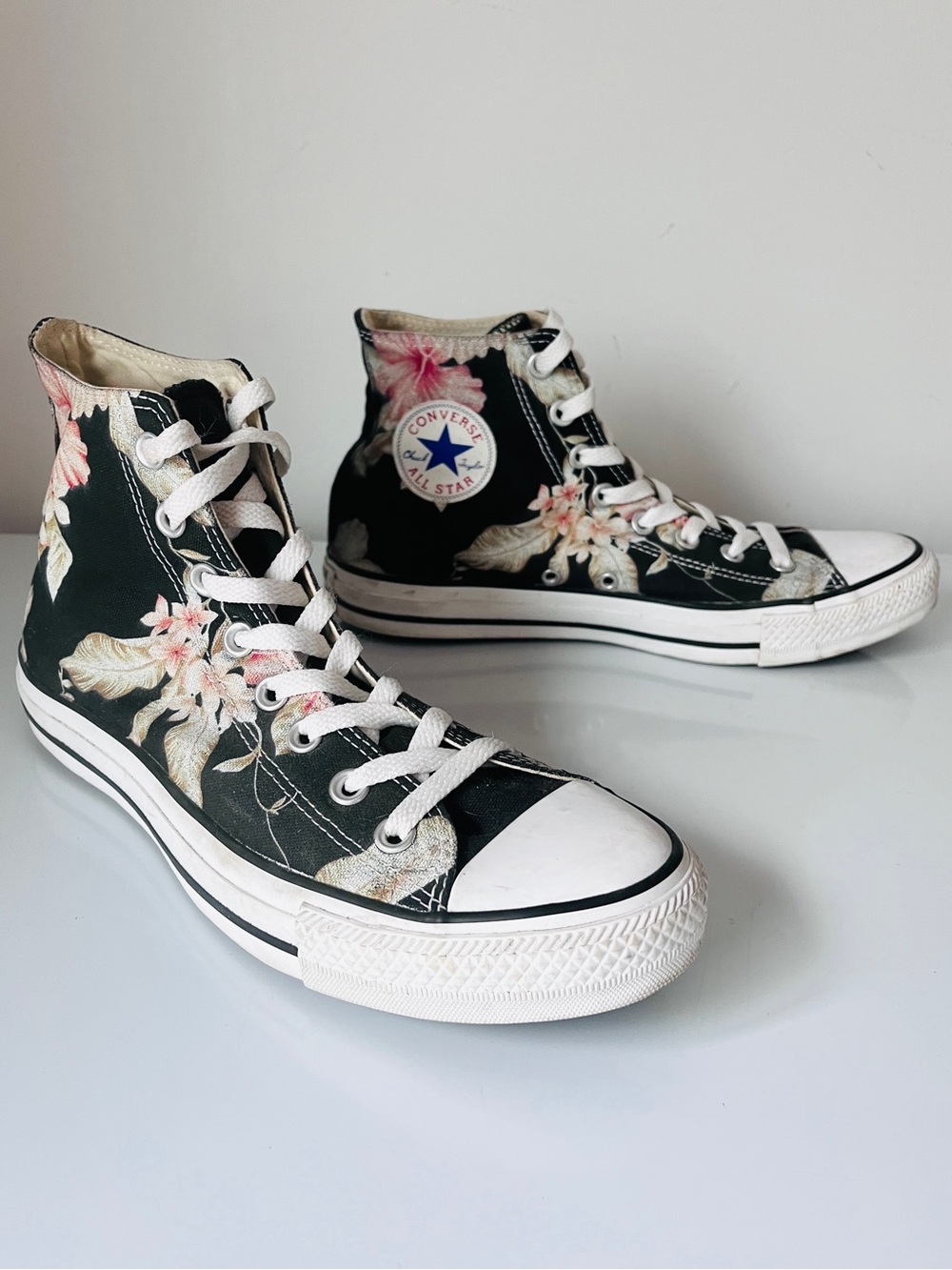 Converse Chuck Taylor All Star Floral High Top Sneakers Black Women's 10.5